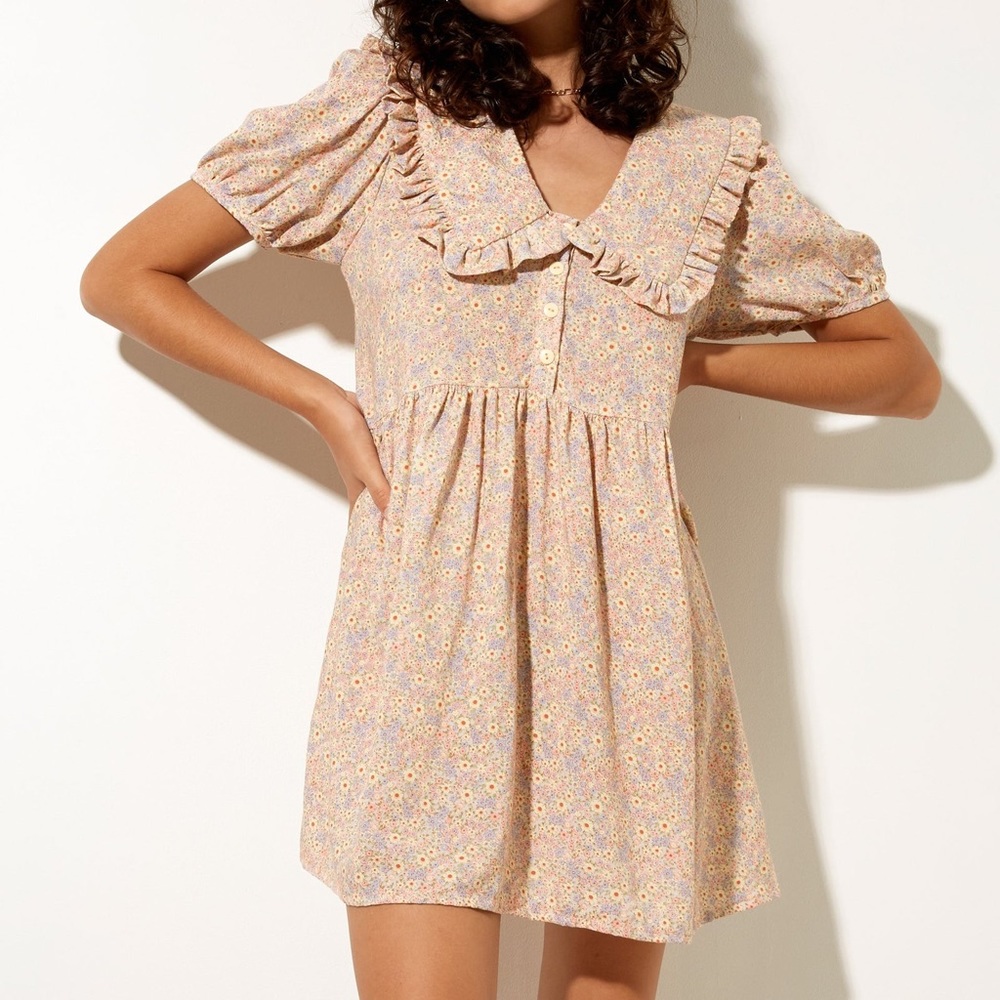 Motel Rocks Madsen Skater Dress in 70s Prairie Girl Floral